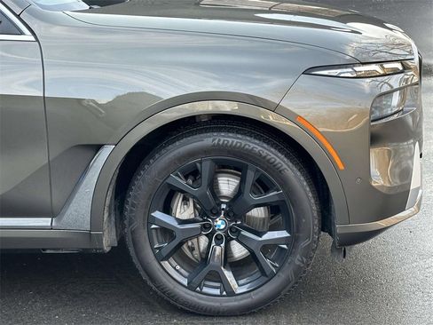 Used 2023 BMW X7 xDrive40i w/ Parking Assistance Package image 9