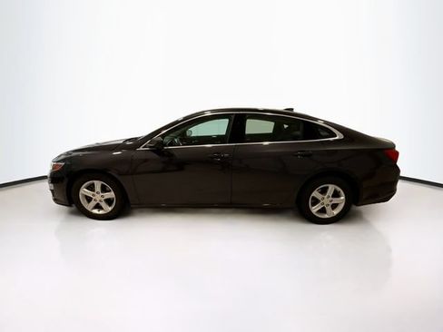 Used 2022 Chevrolet Malibu LS FWD image 4