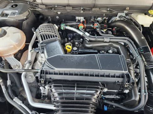 Used 2024 Lincoln Nautilus Reserve image 9