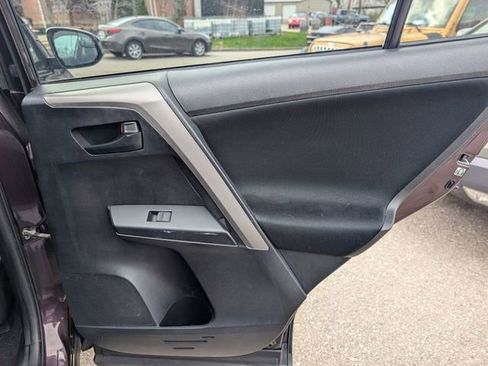 Used 2017 Toyota RAV4 LE w/ Carpet Mat Package image 21