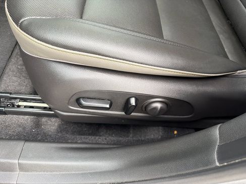 Used 2024 Chevrolet Trax ACTIV w/ Sunroof Package FWD image 16