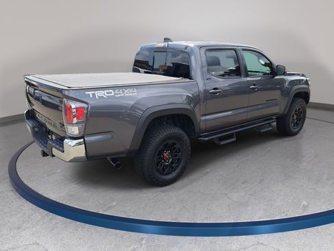 Used 2021 Toyota Tacoma TRD Off-Road AWD/4WD image 5