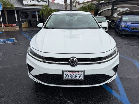 Used 2025 Volkswagen Jetta S FWD image 2