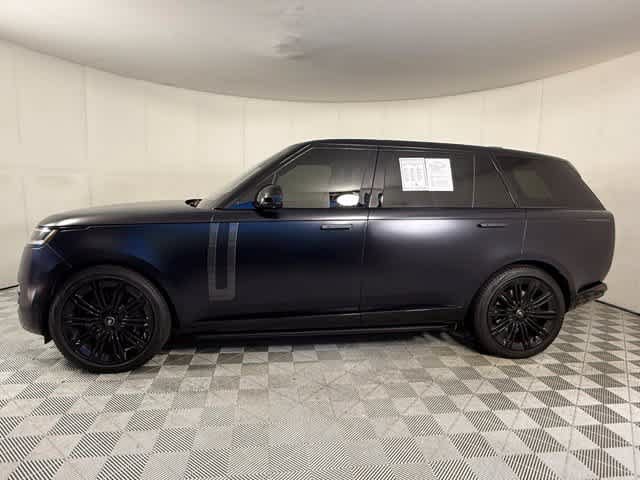 Used 2023 Land Rover Range Rover Long Wheelbase Autobiography AWD/4WD image 4