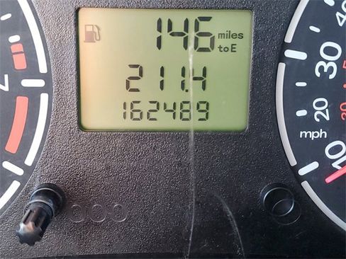 Used 2013 Ford Transit Connect XLT image 23