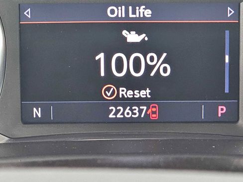 Used 2023 GMC Acadia SLT FWD image 26