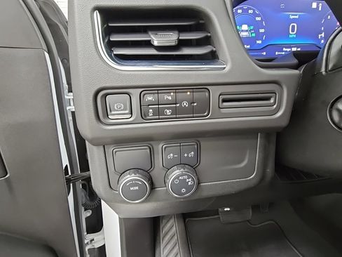 Used 2023 Chevrolet Tahoe RST w/ Luxury Package image 27