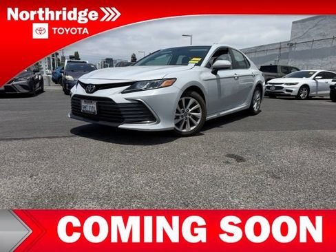 Used 2024 Toyota Camry LE FWD image 2