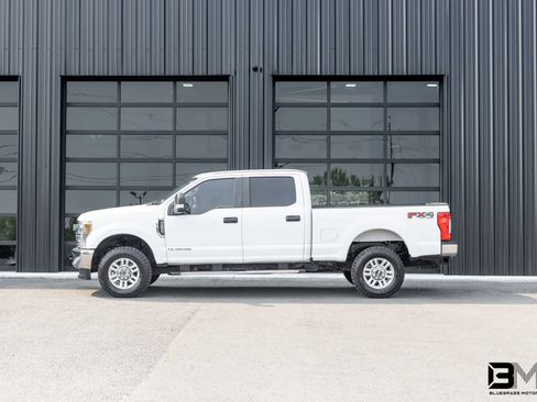 Used 2018 Ford F250 XL w/ STX Appearance Package AWD/4WD image 1