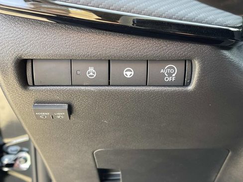 New 2026 Nissan Kicks SR w/ SR Premium Package FWD image 30