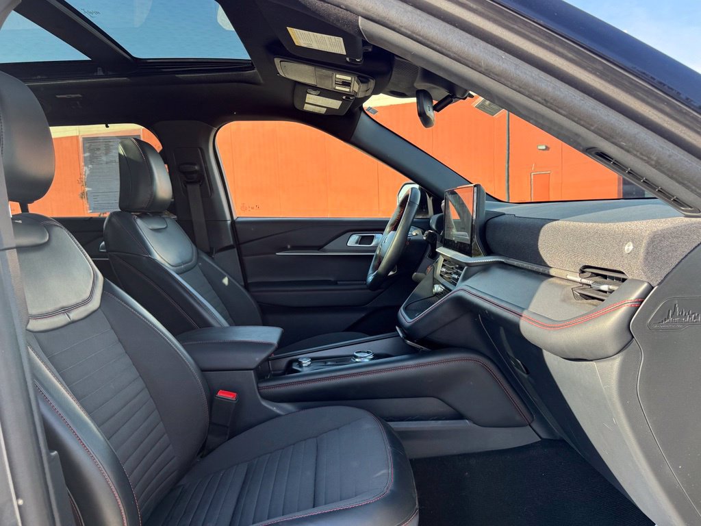 Used 2025 Ford Explorer ST-Line w/ Premium Package AWD/4WD image 26