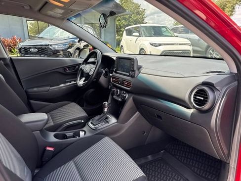 Used 2018 Hyundai Kona SEL FWD image 10