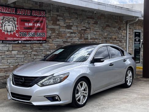 Used 2017 Nissan Altima 3.5 SL FWD image 2