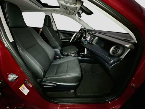 Used 2018 Toyota RAV4 XLE image 36