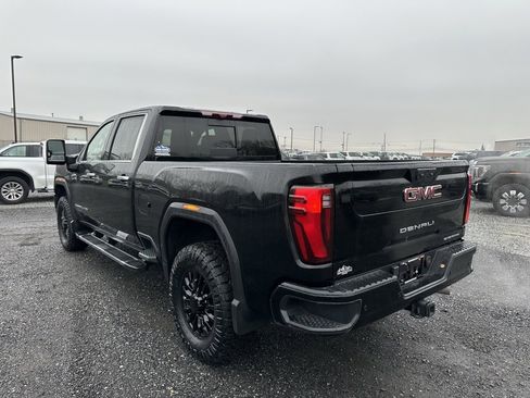 Used 2024 GMC Sierra 2500 Denali w/ Denali Reserve Package image 10