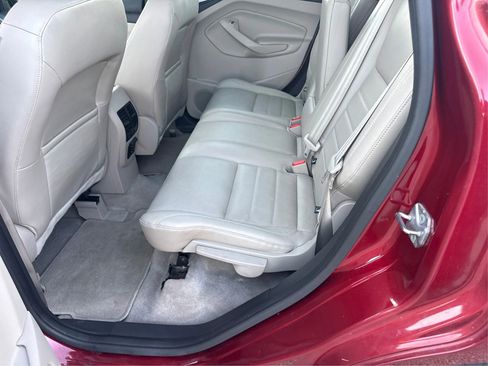 Used 2013 Ford C-MAX SEL image 11