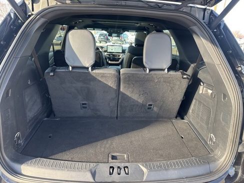 Used 2025 Ford Explorer ST-Line w/ Premium Package image 12