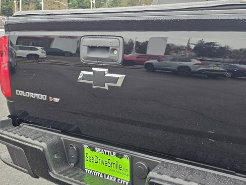 Used 2017 Chevrolet Colorado Z71 image 13