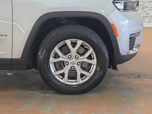 Used 2021 Jeep Grand Cherokee L Limited AWD/4WD image 7