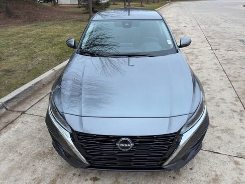 Used 2023 Nissan Altima 2.5 SV image 15