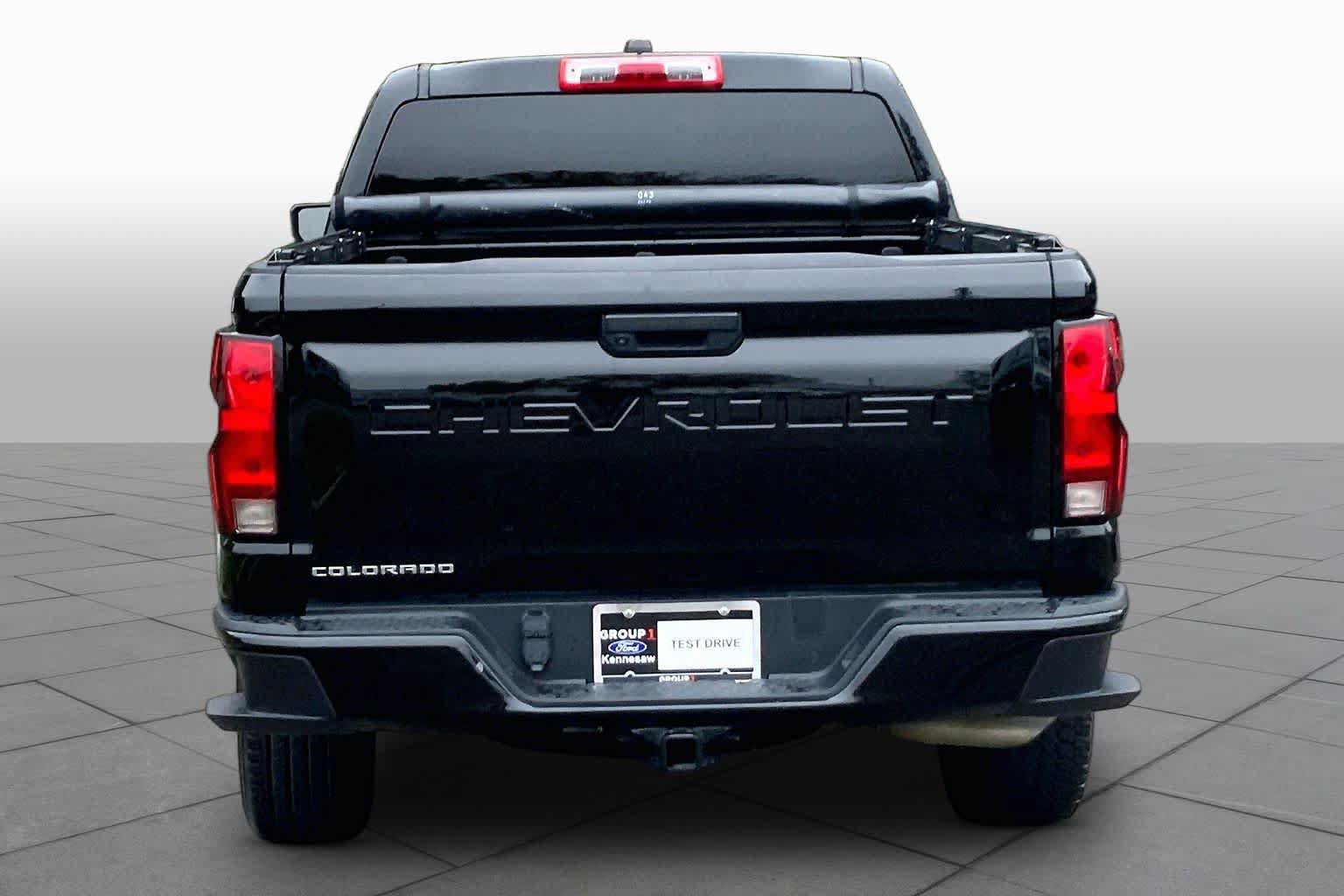 Used 2024 Chevrolet Colorado W/T w/ Advanced Trailering Package AWD/4WD image 5