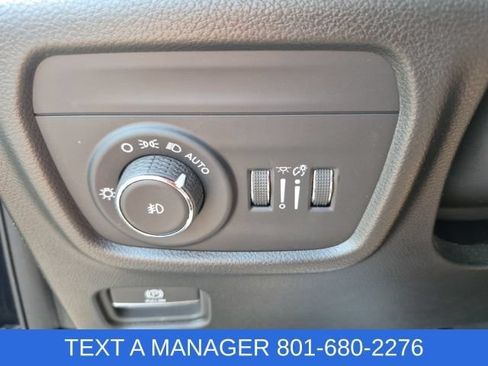 Used 2024 Jeep Grand Cherokee L Limited w/ Luxury Tech Group II AWD/4WD image 40