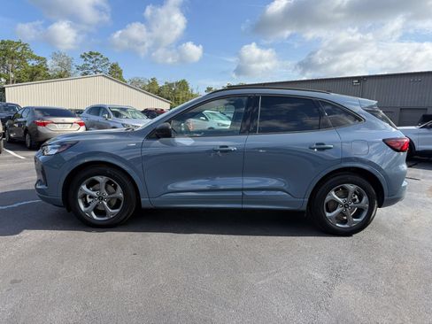 Used 2023 Ford Escape ST-Line w/ Tech Pack #1 FWD image 7