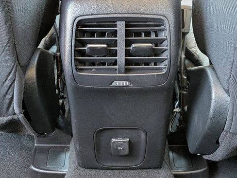 Used 2020 Ford Escape SE Sport FWD image 16