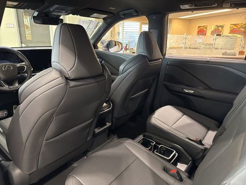 New 2026 Lexus TX 500h F SPORT Performance Premium image 42