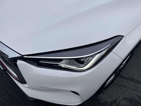 Used 2023 INFINITI QX50 Pure image 8