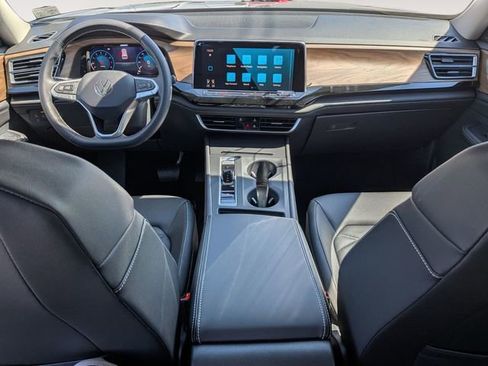 New 2026 Volkswagen Atlas SE image 29