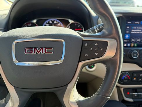 Used 2022 GMC Terrain Denali w/ Denali Premium Package image 13