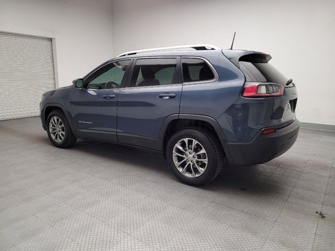 Used 2019 Jeep Cherokee Latitude Plus image 3