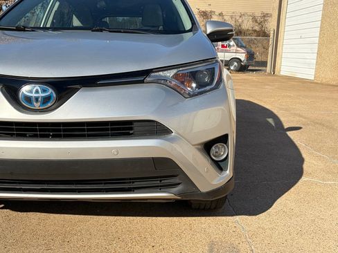 Used 2016 Toyota RAV4 XLE image 14