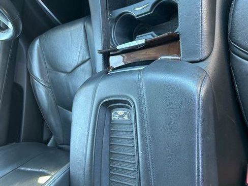 Used 2020 Cadillac Escalade ESV Luxury image 9