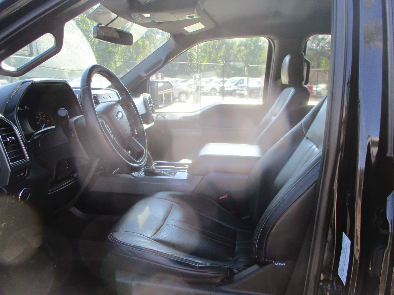 Used 2018 Ford F150 XLT w/ Equipment Group 302A Luxury AWD/4WD image 14