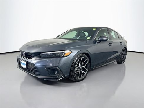 Used 2023 Honda Civic Sport Touring image 2