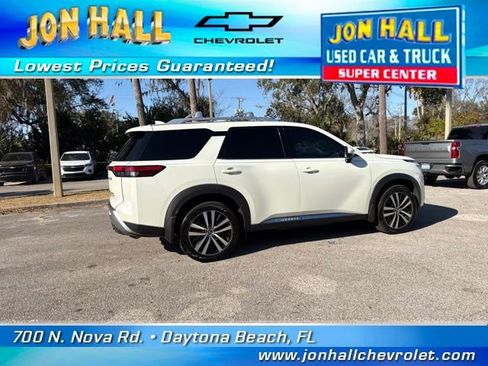 Used 2023 Nissan Pathfinder Platinum image 15