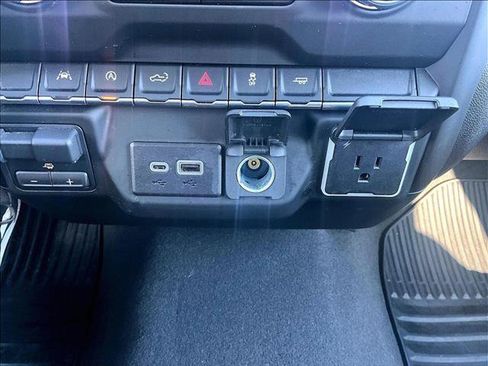 Used 2024 Chevrolet Silverado 1500 Custom RWD image 26