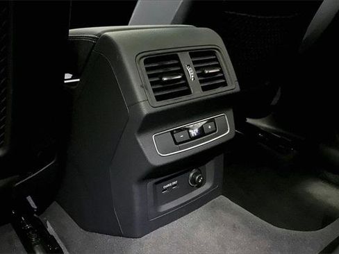 Certified 2023 Audi Q5 2.0T Premium w/ Convenience Package image 24