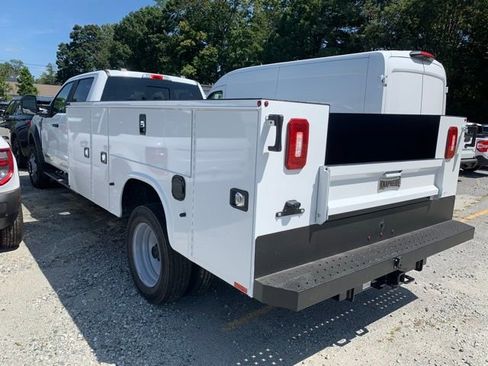 New 2025 Ford F450 XL w/ XL Chrome Package image 15