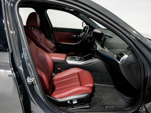 Used 2023 BMW M340i xDrive image 16