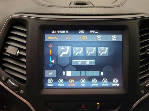 Used 2022 Jeep Cherokee Latitude image 24