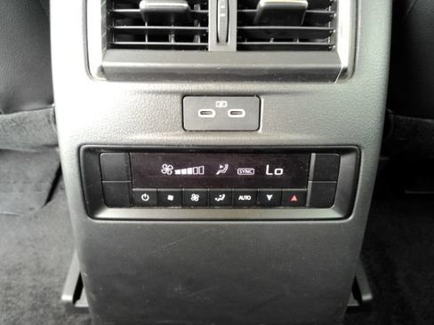Used 2024 MAZDA CX-90 Plug-In Hybrid w/ Preferred AWD/4WD image 33