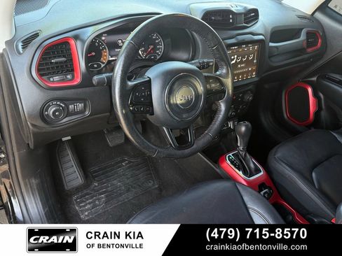 Used 2022 Jeep Renegade Trailhawk w/ Sun/Sound Group AWD/4WD image 9