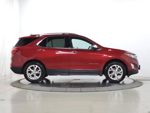 Used 2019 Chevrolet Equinox Premier AWD/4WD image 12
