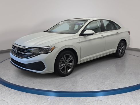 Certified 2023 Volkswagen Jetta SE FWD image 1