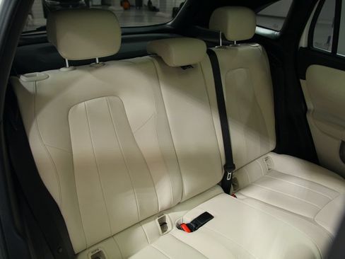 Certified 2024 Mercedes-Benz GLA 250 4MATIC image 26