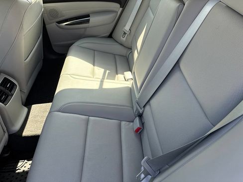 Used 2018 Acura TLX w/ Technology Package FWD image 12