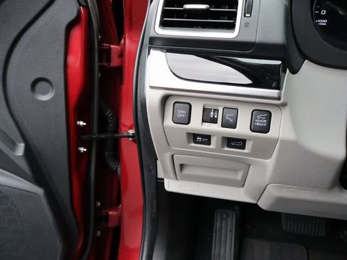 Used 2018 Subaru Forester 2.5i Limited image 28